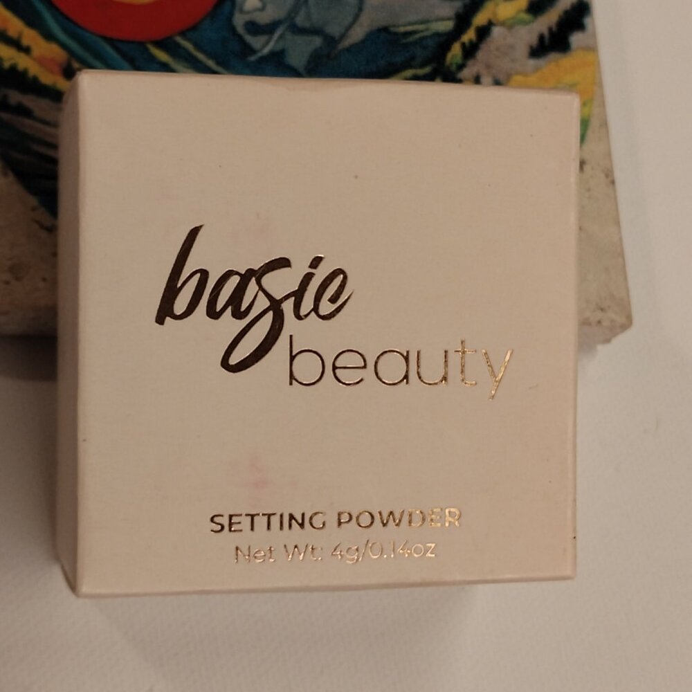 Basic Beauty Translucent Setting Powder - 4g - Picture 5 of 8